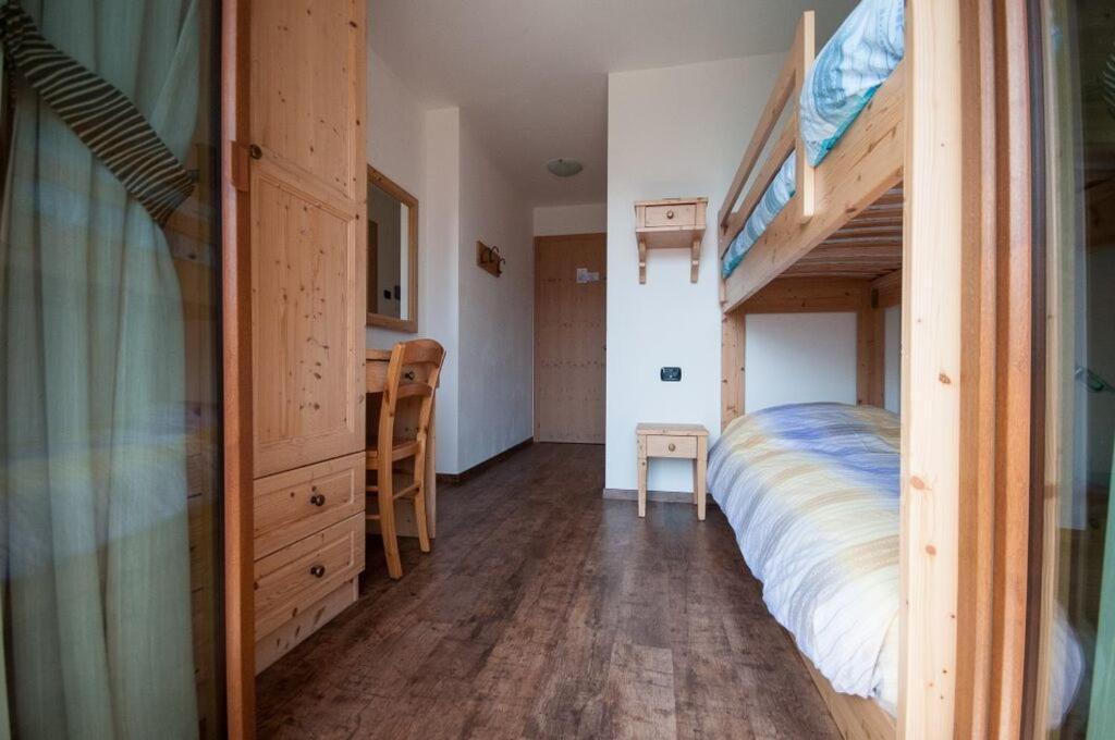 B&B Ledro Affittacamere Mezzolago Cameră foto